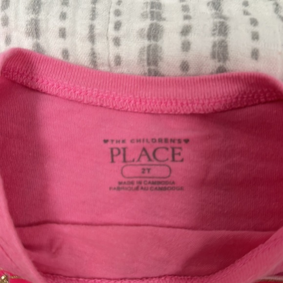 The Children’s Place 2t unicorn long sleeve t-shirt - Picture 2 of 3